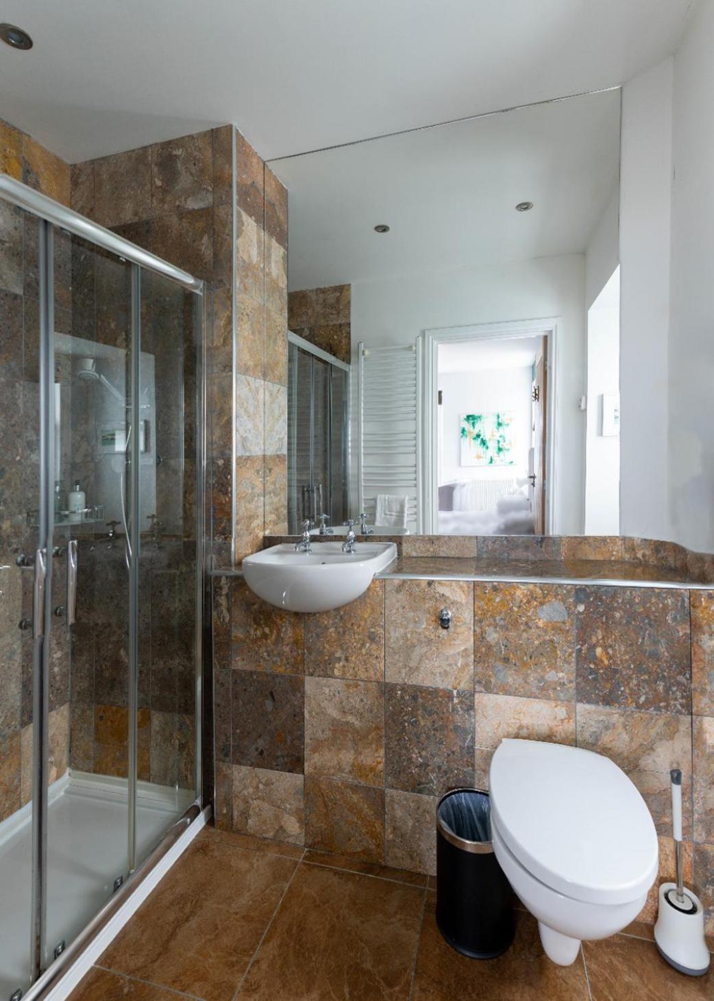 ת'ורסו Marine Rooms מראה חיצוני תמונה
